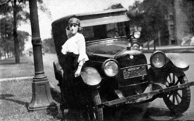Pearl-young,car